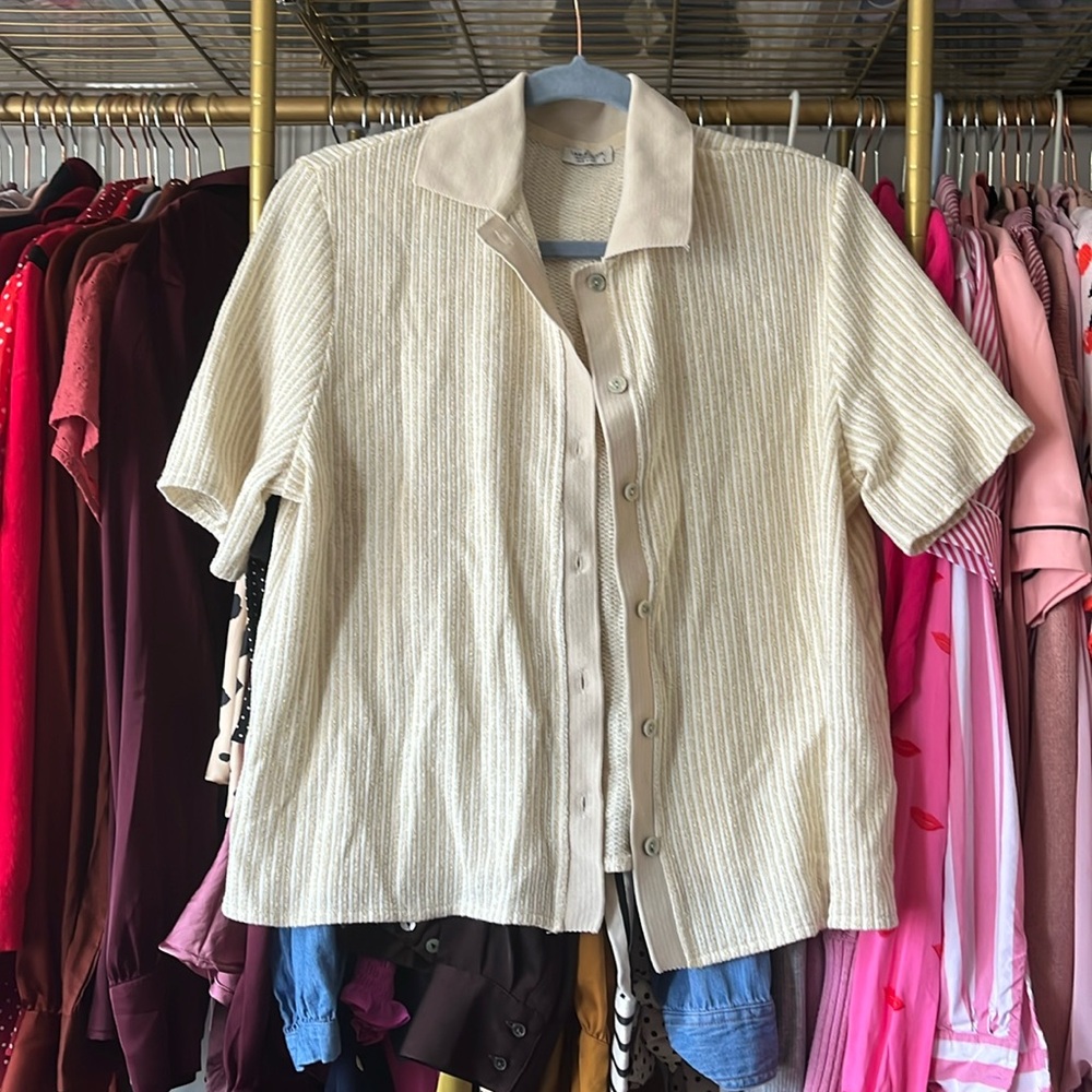 Bottom down blouse